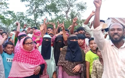 আমতলীতে মাদক বিক্রিতে বাঁধা দেয়ায় ব্যবসায়ীকে কুপিয়ে জখম,বিচার দাবীতে মানববন্ধন ও বিক্ষোভ