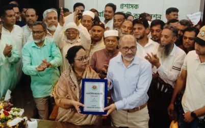 বরিশালে দায়িত্ব গ্রহণ করলেন দুই প্রশাসক