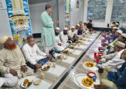 বাকেরগঞ্জে মেয়র প্রার্থী হারুন সিকদারের আয়োজনে ইফতার ও দোয়া মাহফিল