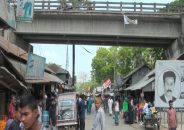 বাকেরগঞ্জে জিয়া সেতুর সংযোগ সড়ক দখলে প্রভাবশালী চক্র, জনদুর্ভোগ চরমে