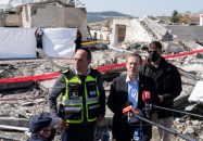 নেতানিয়াহুর কার্যালয় ও বিমানবাহিনী সদর দফতরে ক্ষেপণাস্ত্র হামলা