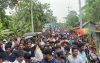 জ্বালানি তেল না পেয়ে পিরোজপুরে সড়কে বিক্ষোভ