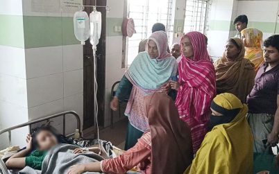 বজ্রাঘাতে বরগুনায় কৃষকের মৃত্যু, শ্রেণিকক্ষে আহত ৮ শিশু
