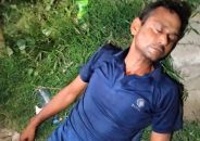 পুলিশ থেকে বাঁচতে ইয়াবা গিলে অচেতন মাদক কারবারি