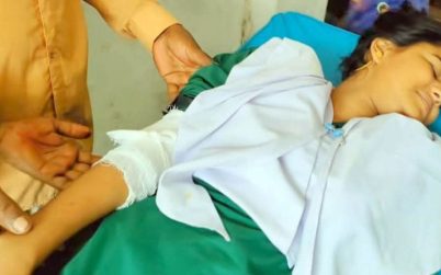 মঠবাড়িয়ায় এসএসসি পরীক্ষার্থীর হাত ভেঙে দিলেন চাচা