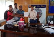 রাষ্ট্রীয় স্বীকৃতির দাবিতে প্রধানমন্ত্রীর বরাবরে গণমাধ্যম কর্মীদের স্মারকলিপি