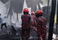 বরিশালে ভয়াবহ অগ্নিকাণ্ডে ৩ বসতঘর পুড়ে ছাই