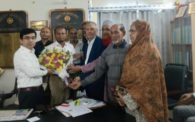 গৌরনদীতে ইউএনও’র সাথে উপজেলা দুর্নীতি প্রতিরোধ কমিটির সৌজন্য সাক্ষাৎ