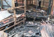 উজিরপুরে গভীর রাতে বিএনপি নেতার দোকানে ভয়াবহ অগ্নিসংযোগ