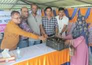 চরফ্যাশনে ব্র্যাক এর উদ্যোগে প্রান্তিক খামারিদের মাঝে বিনামূল্যে হাঁসের বাচ্চা বিতরণ
