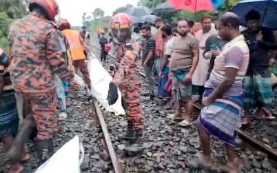চুয়াডাঙ্গায় ট্রেনে কাটা পড়ে নিহত ২, আহত ১