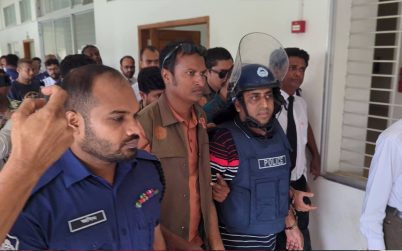 অফিস পোড়ানো মামলায় ঝালকাঠিতে যুবলীগের আহ্বায়কসহ চারজন কারাগারে