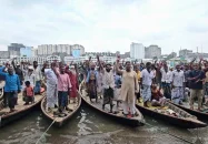 বুড়িগঙ্গার সিমসন ঘাট পুনরায় চালুর দাবি মাঝিদের