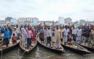 বুড়িগঙ্গার সিমসন ঘাট পুনরায় চালুর দাবি মাঝিদের