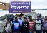 কীর্তনখোলা নদীতে অবৈধভাবে মাটি উত্তোলন আটক ৬