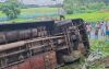 নলছিটিতে যাত্রীবাহী বাস খাদে পড়ে সুপারভাইজার নিহত