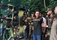 বাবুগঞ্জে বিস্তীর্ণ জঙ্গলে সেনাবাহিনীর গ্রীষ্মকালীন মহড়া পরিদর্শনে প্রধানমন্ত্রী