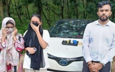 স্বরাষ্ট্র মন্ত্রণালয়ের স্টিকার লাগানো প্রাইভেটকারে মিলল ৬ হাজার ইয়াবা