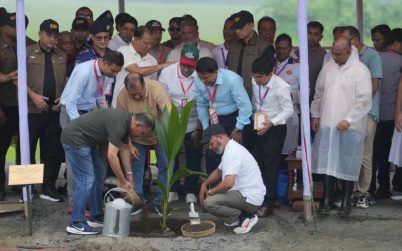 গৌরনদীতে বৃক্ষরোপণ কর্মসূচির উদ্বোধন করলেন প্রধানমন্ত্রী তারেক রহমান