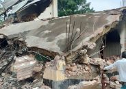 মির্জাগঞ্জে সাবেক ইউপি চেয়ারম্যানের বসতঘর গুড়িয়ে দিয়েছে দুর্বৃত্তরা