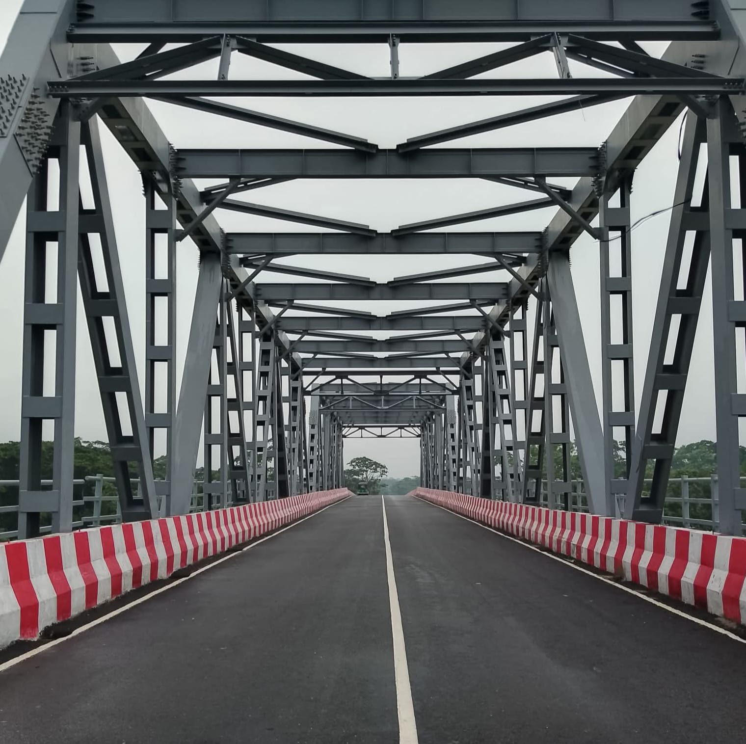 গোমা সেতুর ২৪ টি নাট-বল্টু খুলে নিল দুর্বৃত্তরা!
