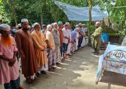 উজিরপুরে সাংবাদিক নাজমুল হক মুন্নার মায়ের দাফন সম্পন্ন