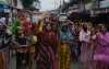 বিএম কলেজ ছাত্রদল নেতা‌দের বিরুদ্ধে ঝাড়ু মি‌ছিল