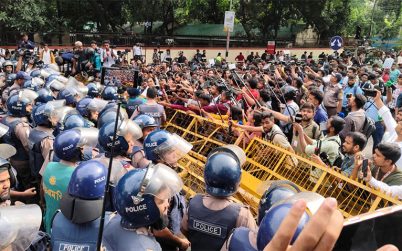 শিক্ষামন্ত্রীর পদত্যাগের দাবি বাদ দিয়ে ছয় প্রস্তাব শিক্ষার্থীদের