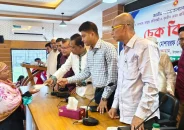 কলাপাড়ায় গৃহহীন এবং দরিদ্র মেধাবী শিক্ষার্থীদের মাঝে আর্থিক সহায়তার চেক বিতরণ