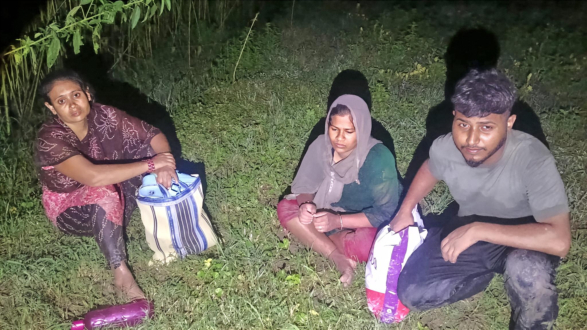 জীবননগর সীমান্ত দিয়ে ৩ জনকে পুশইনের চেষ্টা, প্রতিহত করল বিজিবি