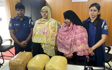 লঞ্চঘাটে ৯ কেজি গাঁজাসহ দুই নারী গ্রেপ্তার