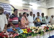বাকেরগঞ্জে প্রাথমিক শিক্ষকদের সভায় এমপি আবুল হোসেন খানকে সংবর্ধনা