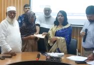 চুয়াডাঙ্গায় সড়ক দুর্ঘটনায় ক্ষতিগ্রস্ত ২০ পরিবার পেল আর্থিক সহায়তা
