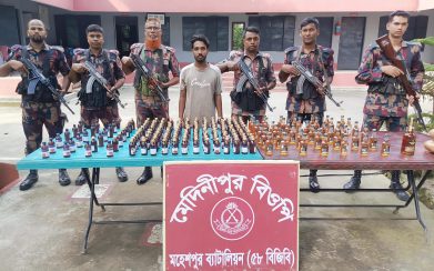 জীবননগর সীমান্তে মাদকসহ যুবক আটক