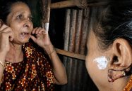 মেহেন্দীগঞ্জে ঘুমন্ত গৃহবধূর কান ছিঁড়ে স্বর্ণালঙ্কার লুট