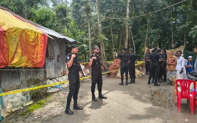 বাকেরগঞ্জে বিস্ফোরণে শিশুসহ আহত ৩