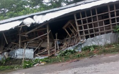 বাকেরগঞ্জে চাঁদার দাবিতে ব্যবসা প্রতিষ্ঠানে হামলা-ভাঙচুর-লুটপাট