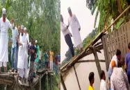 সাঁকো ভেঙে নদীতে জামায়াত নেতারা, রক্ষা পেলেন এমপি