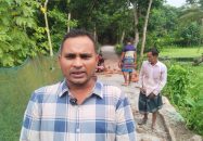 শোলকে বেহাল সড়ক সংস্কারে এগিয়ে এলেন পলাশ কুন্ড