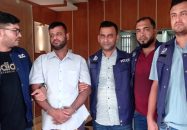 পিরোজপুরে ইয়াবা-ক্রিস্টাল মেথ আইসসহ মাদক ব্যবসায়ী গ্রেফতার