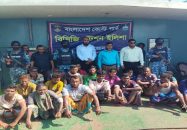ভোলায় কোস্ট গার্ডের অভিযানে ১৮ জেলে আটক, ৩ লাখ মিটার জাল জব্দ