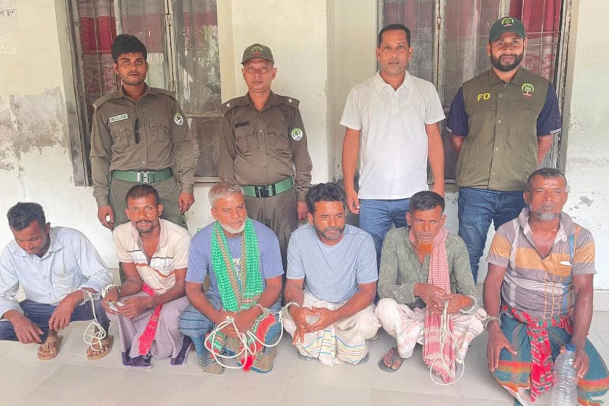 সুন্দরবনে ৬ হরিণ শিকারি আটক