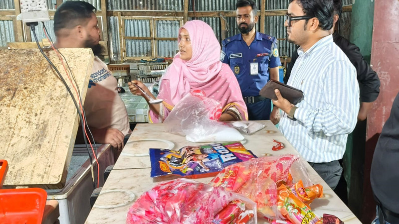 নলছিটিতে স্যাকারিন দিয়ে আইসক্রিম তৈরি, ৫০হাজার টাকা জরিমানা