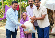 আমতলীতে অসহায় বৃদ্ধা জয়তনের পাশে স্বপ্নছোঁয়া যুব সংগঠন