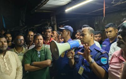 গৌরনদীর ভূরঘাটায় মাদারীপুর-বরিশালের দুই পক্ষের সংঘর্ষ, বোমাবাজি-ভাঙচুর